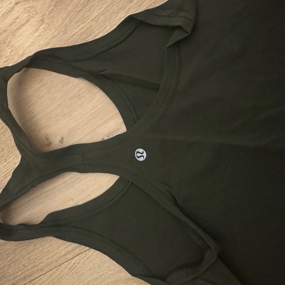 Lululemon tank - Picture 2 of 2